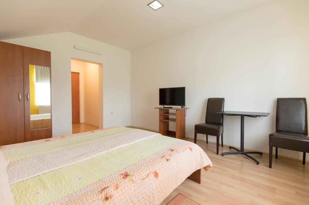 Guesthouse Capistro Bilje Eksteriør bilde