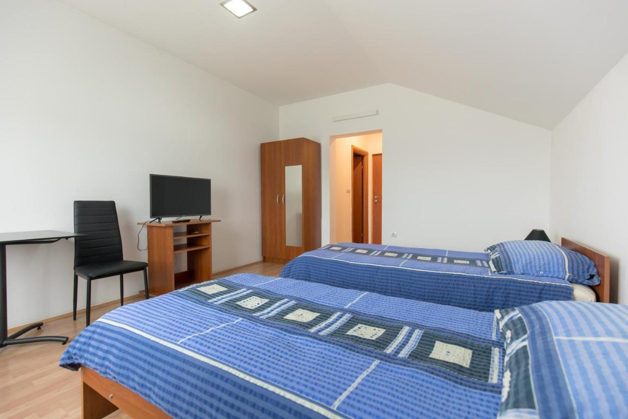 Guesthouse Capistro Bilje Eksteriør bilde