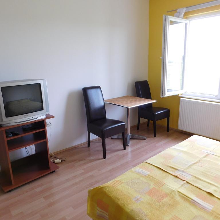 Guesthouse Capistro Bilje Eksteriør bilde