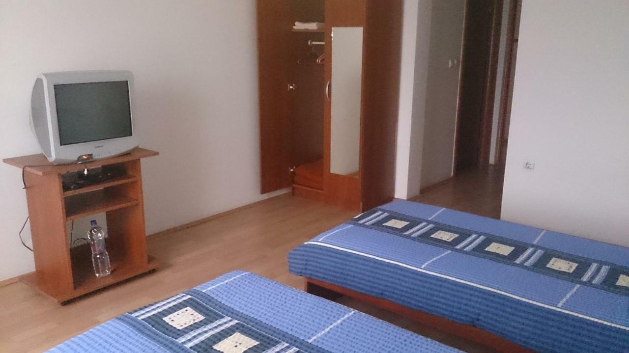 Guesthouse Capistro Bilje Eksteriør bilde
